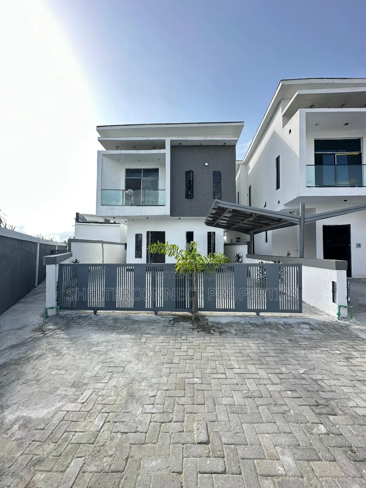 4bdrm Duplex in Lekki Expressway for rent