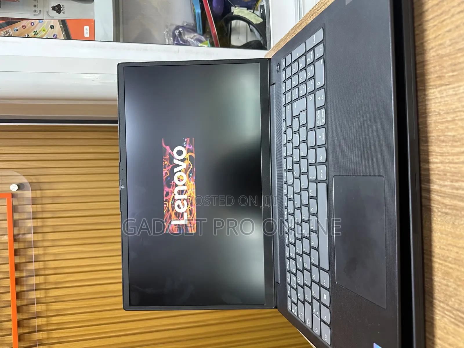 Laptop Lenovo V15 8GB Intel Core i5 SSD 256GB