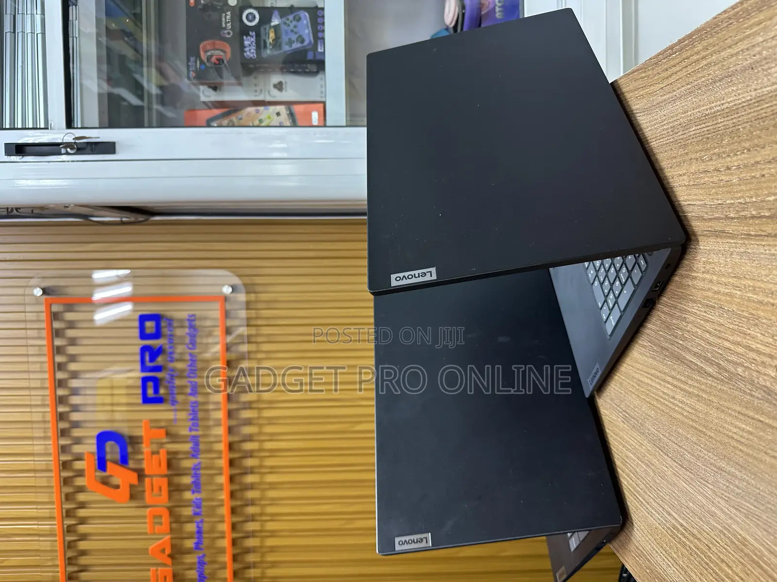 Laptop Lenovo V15 8GB Intel Core i5 SSD 256GB
