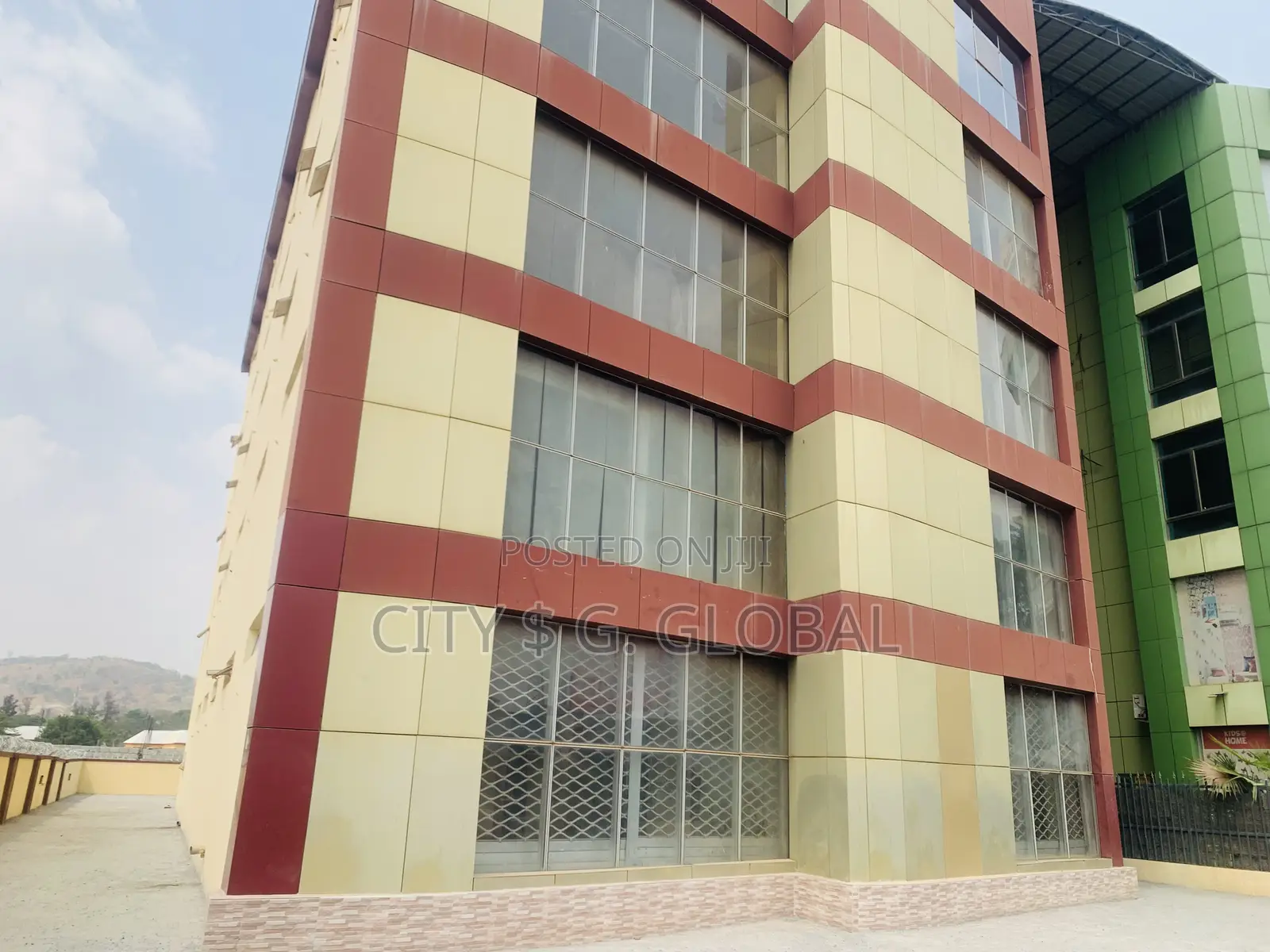 A Standard. Space for Lease in Lifecamp Junction