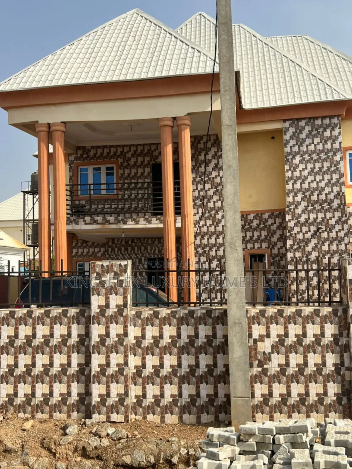 5bdrm Duplex in Police Housing, Kurudu for sale