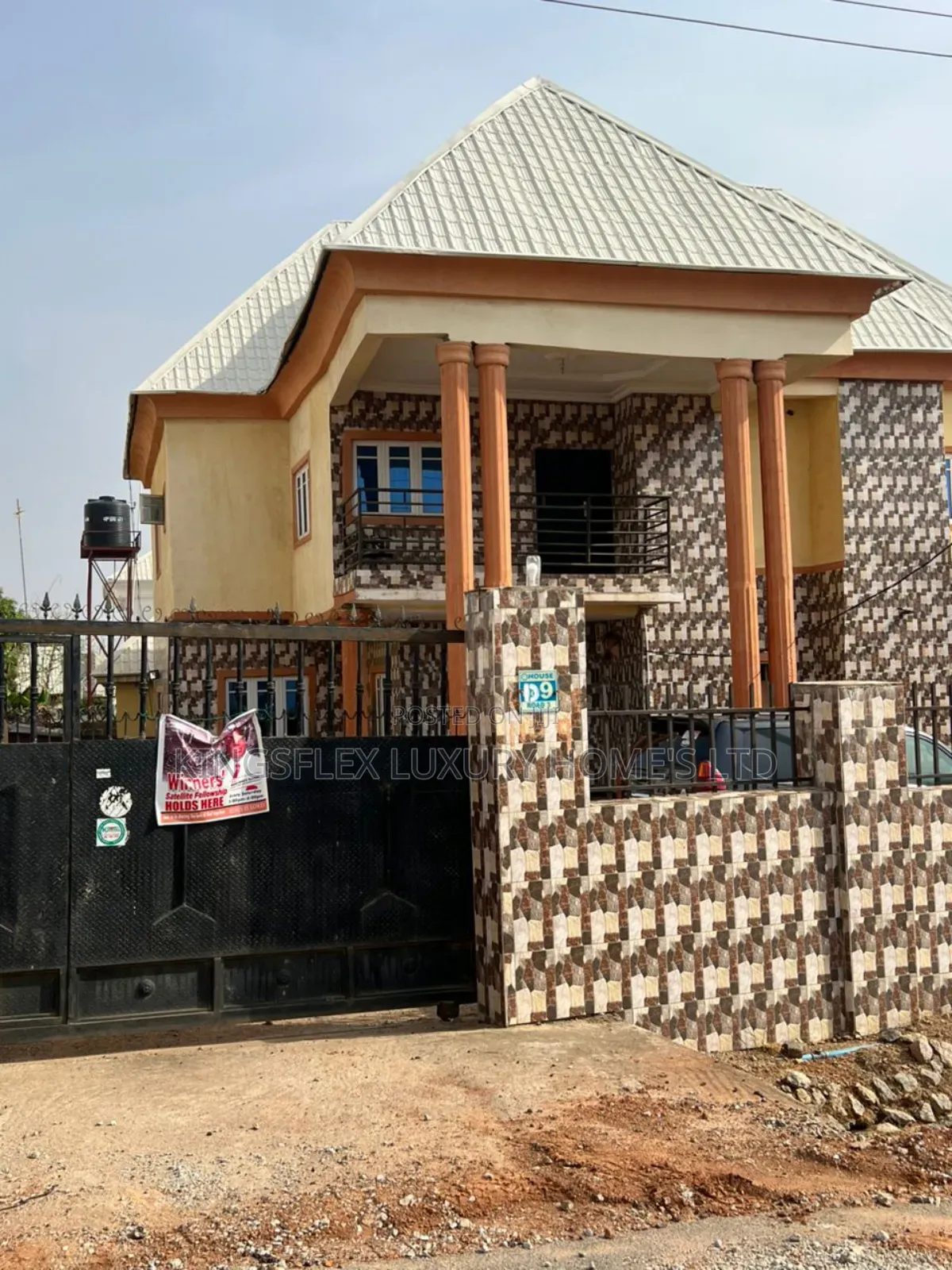 5bdrm Duplex in Police Housing, Kurudu for sale