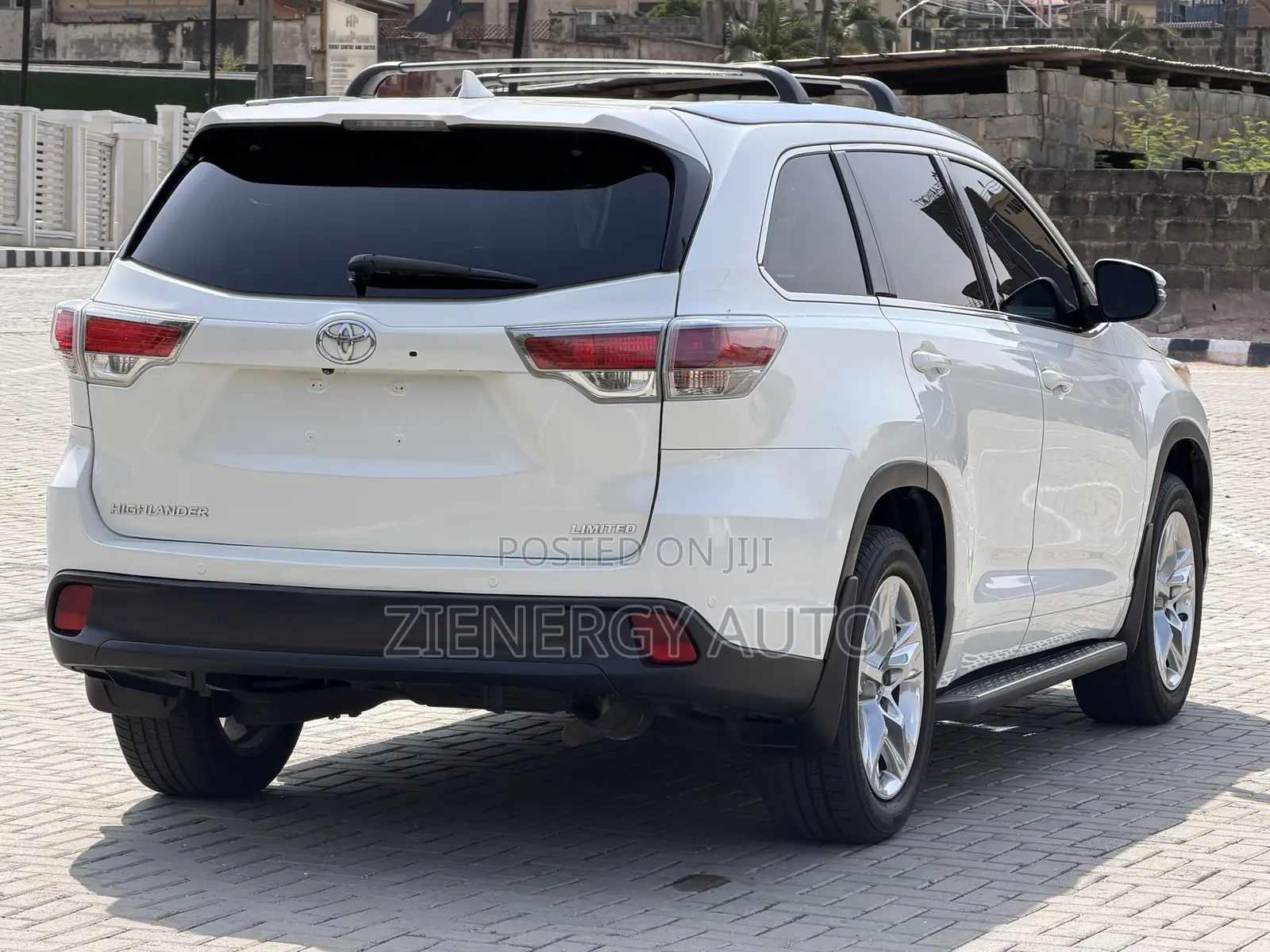 Toyota Highlander Limited 4dr SUV (3.5L 6cyl 6A) 2014 White