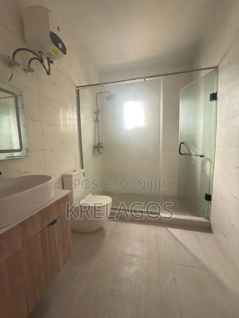 4bdrm Duplex in Orchid, Chevron for rent