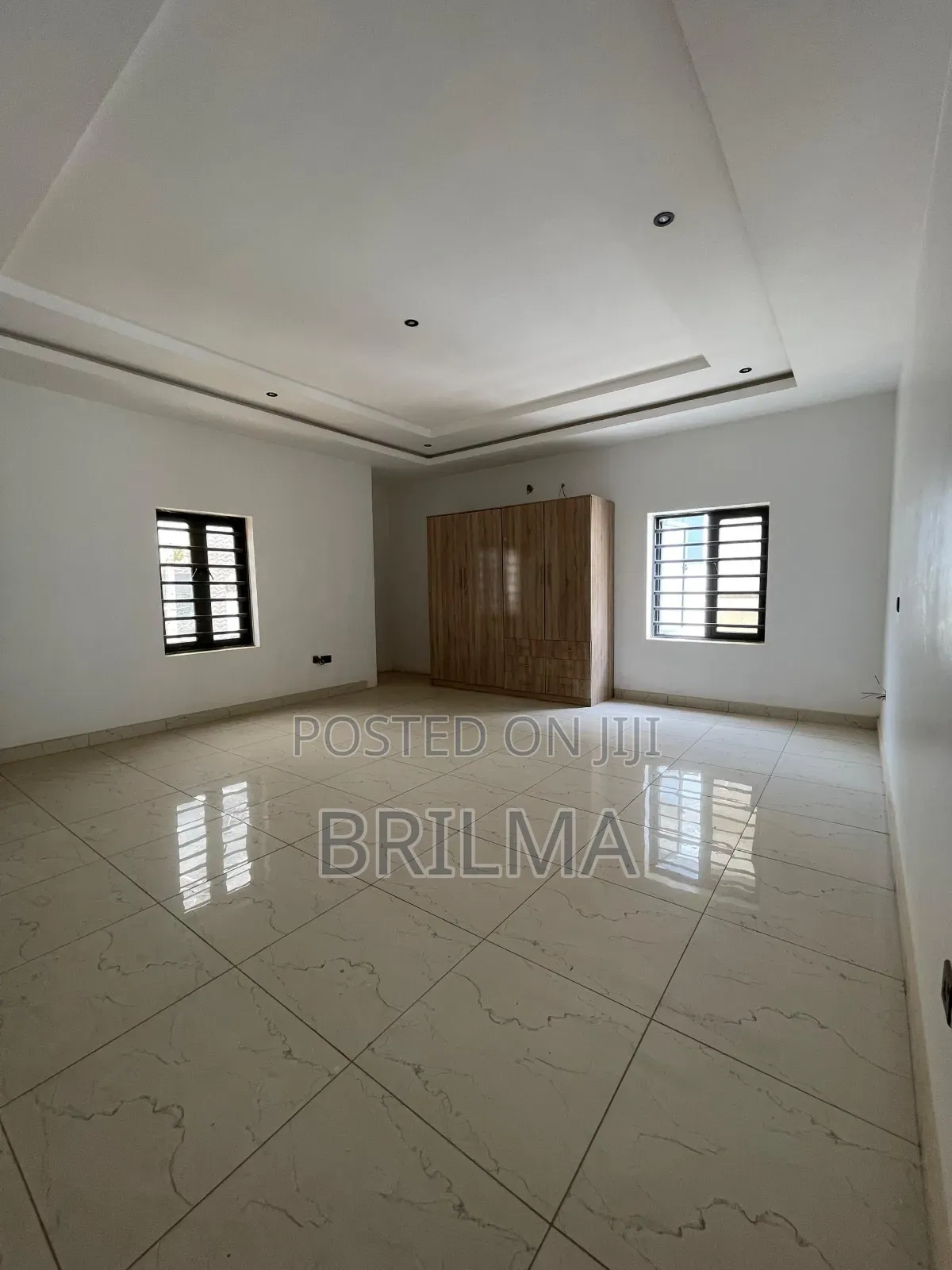 Furnished 5bdrm Duplex in Life Camp for sale