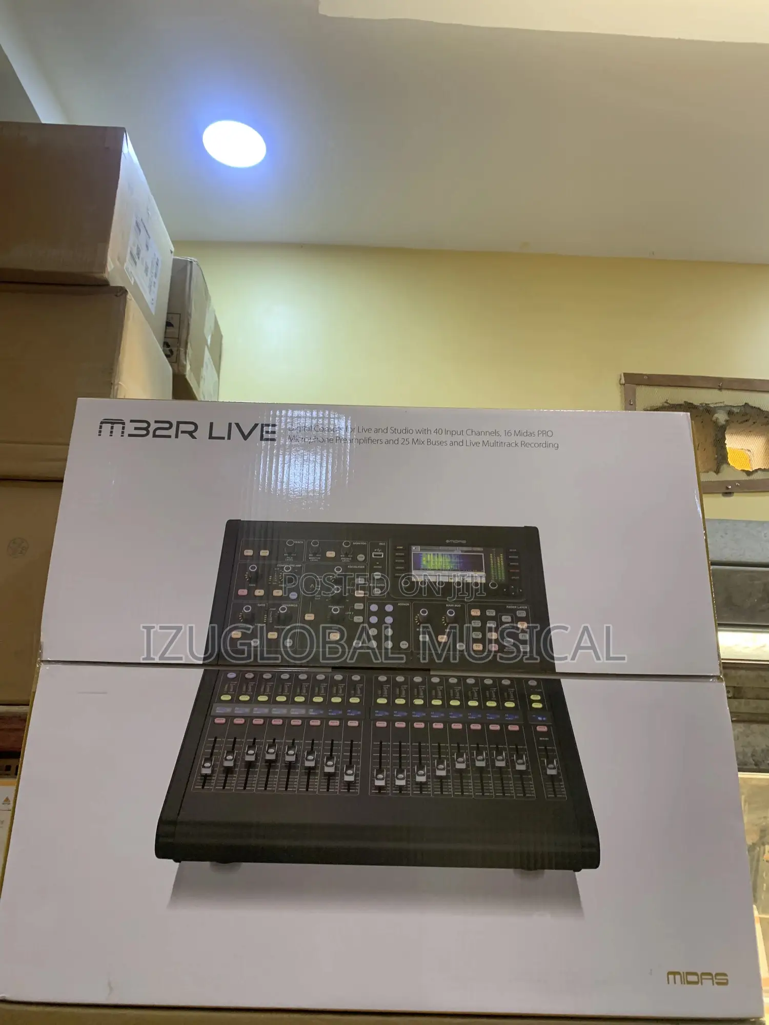 Midas M32r-Live Digital Console for Live Performance