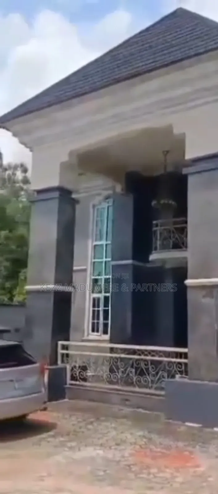 6bdrm Duplex in Mcc , Aba ,Abia for sale