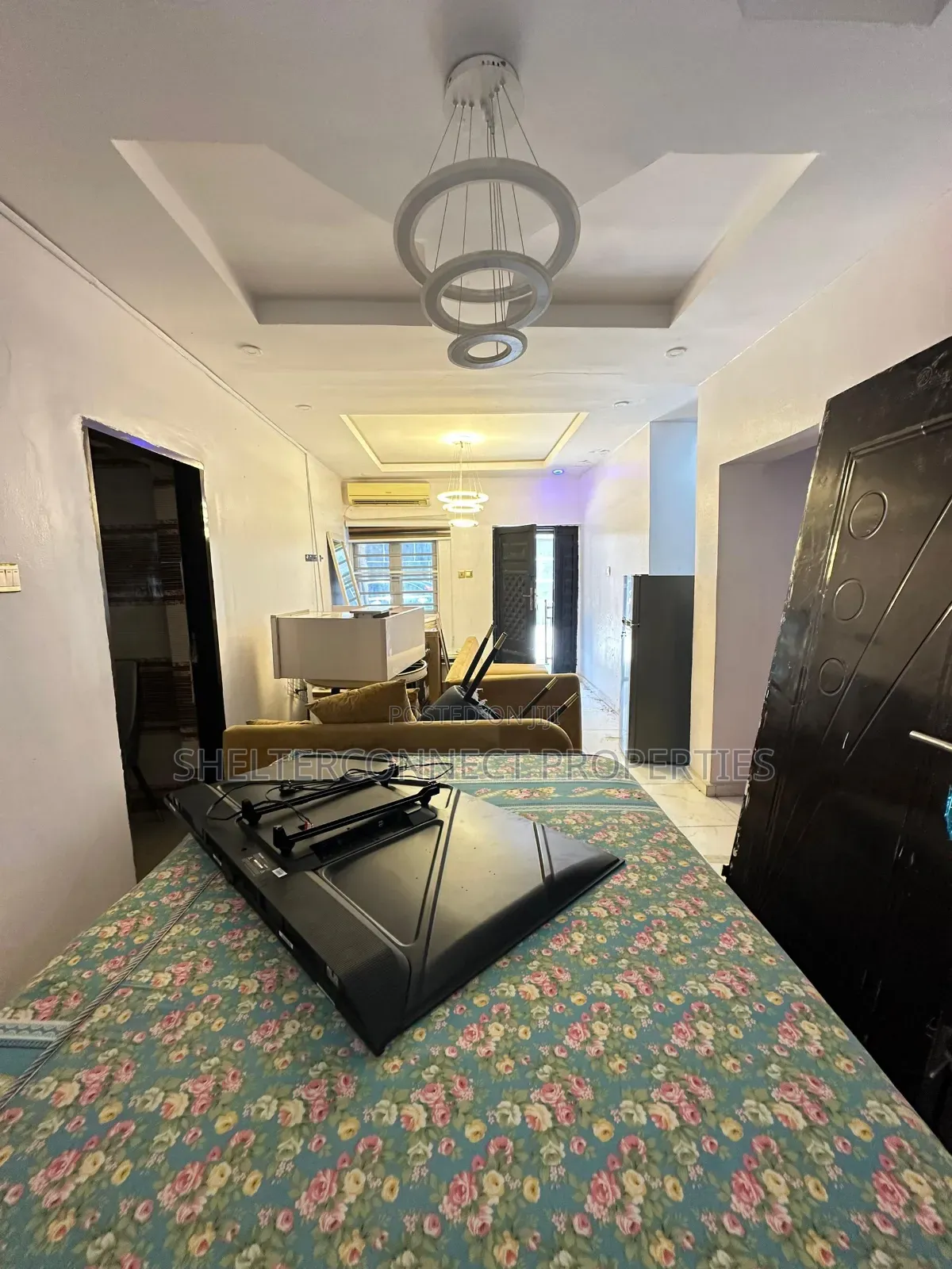 2bdrm Apartment in Lekki Expressway for rent