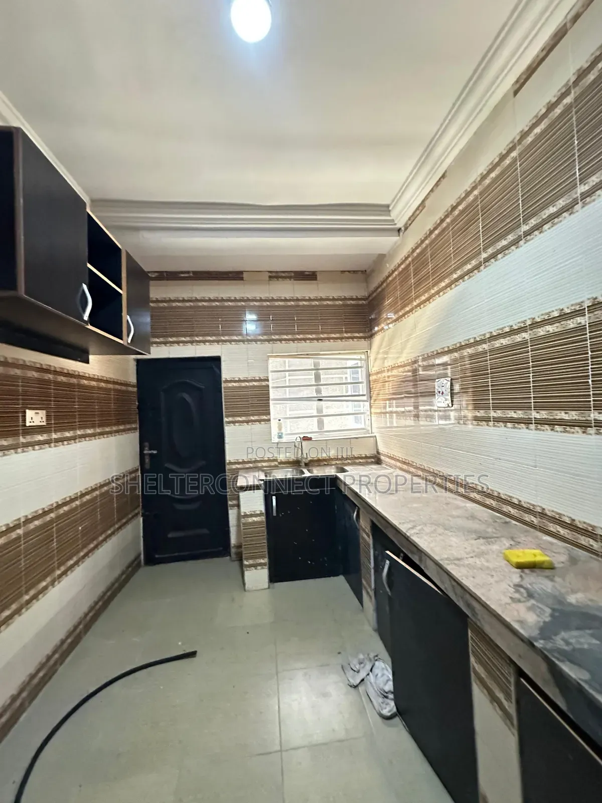 2bdrm Apartment in Lekki Expressway for rent
