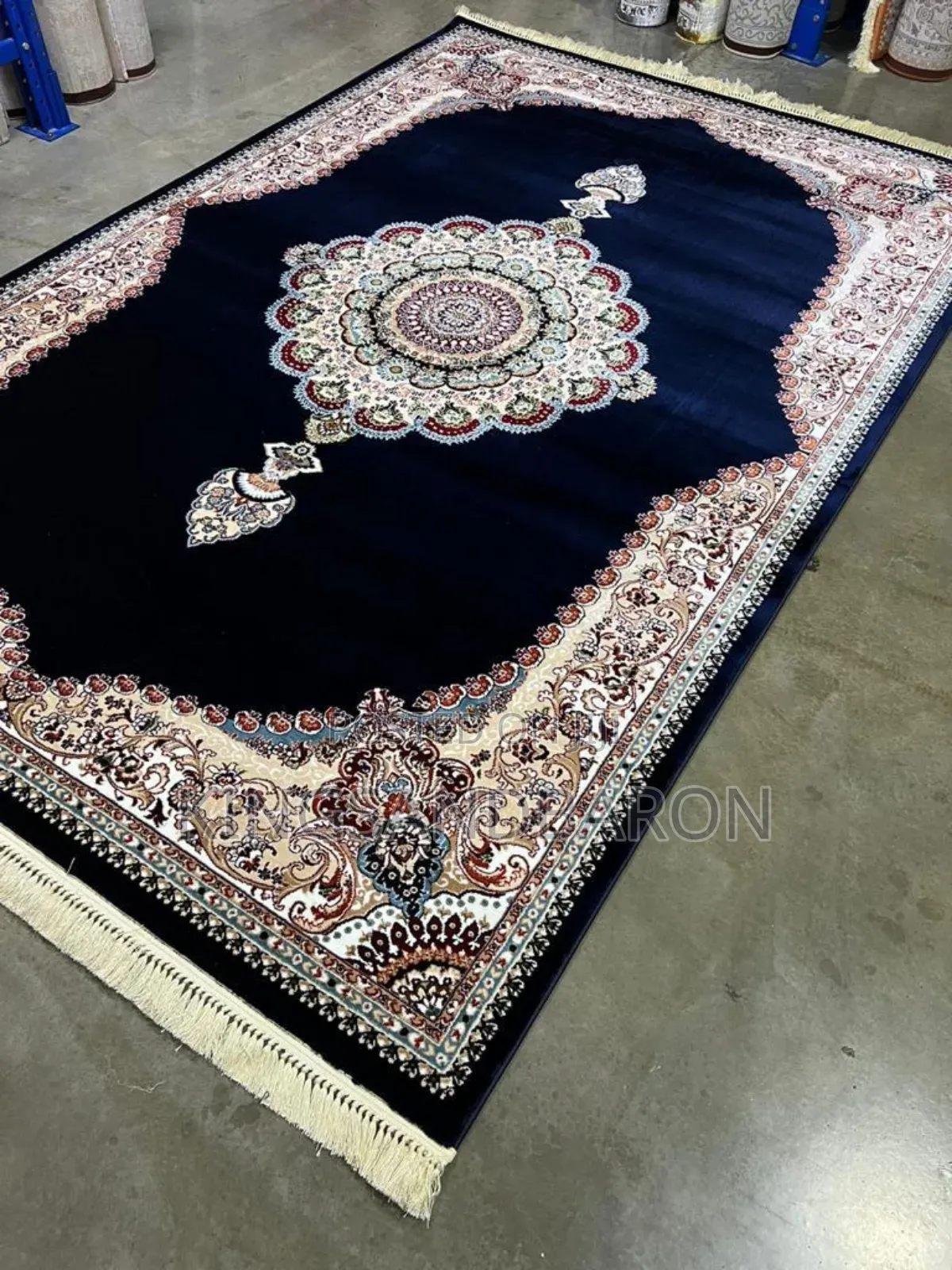 5x7fts Cream/Wine/Arabian Center Rugs