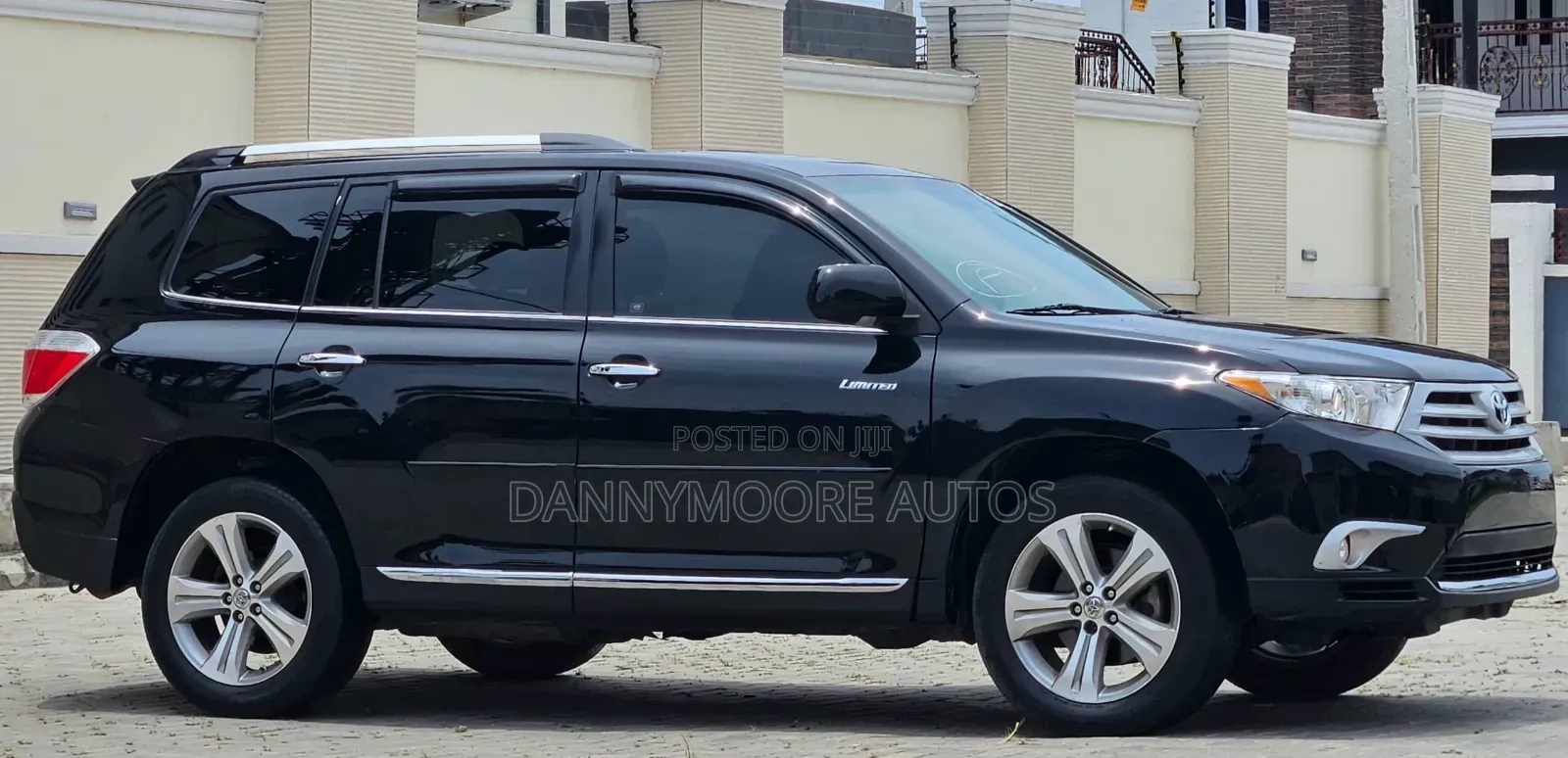 Toyota Highlander Limited 3.5l 4WD 2013 Black