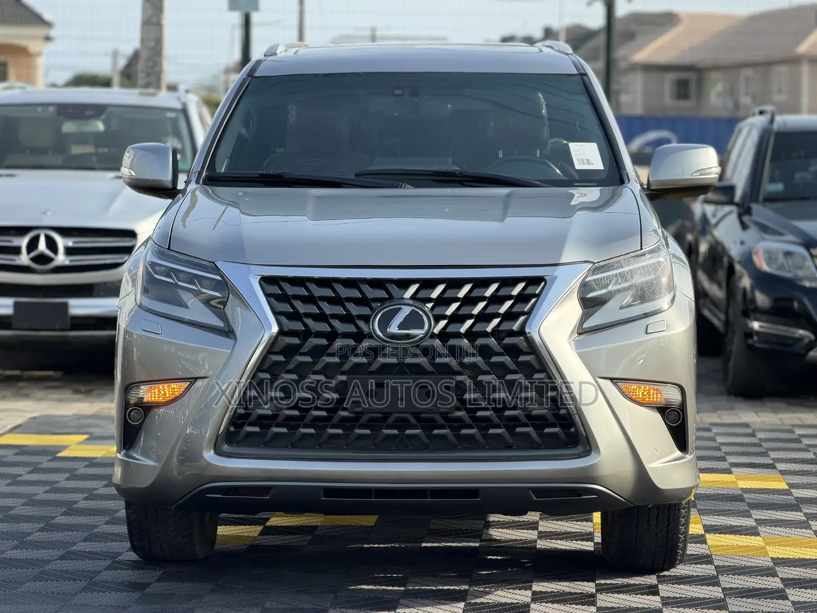 Lexus GX 460 AWD 2022 Gold
