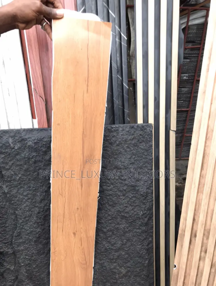 Vinyl Wooden Floor Tiles/ SPC Wooden Floor Tiles