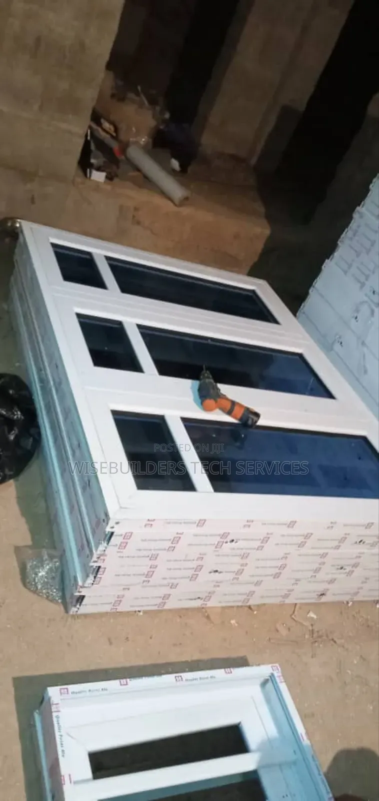 Casement Aluminum Window