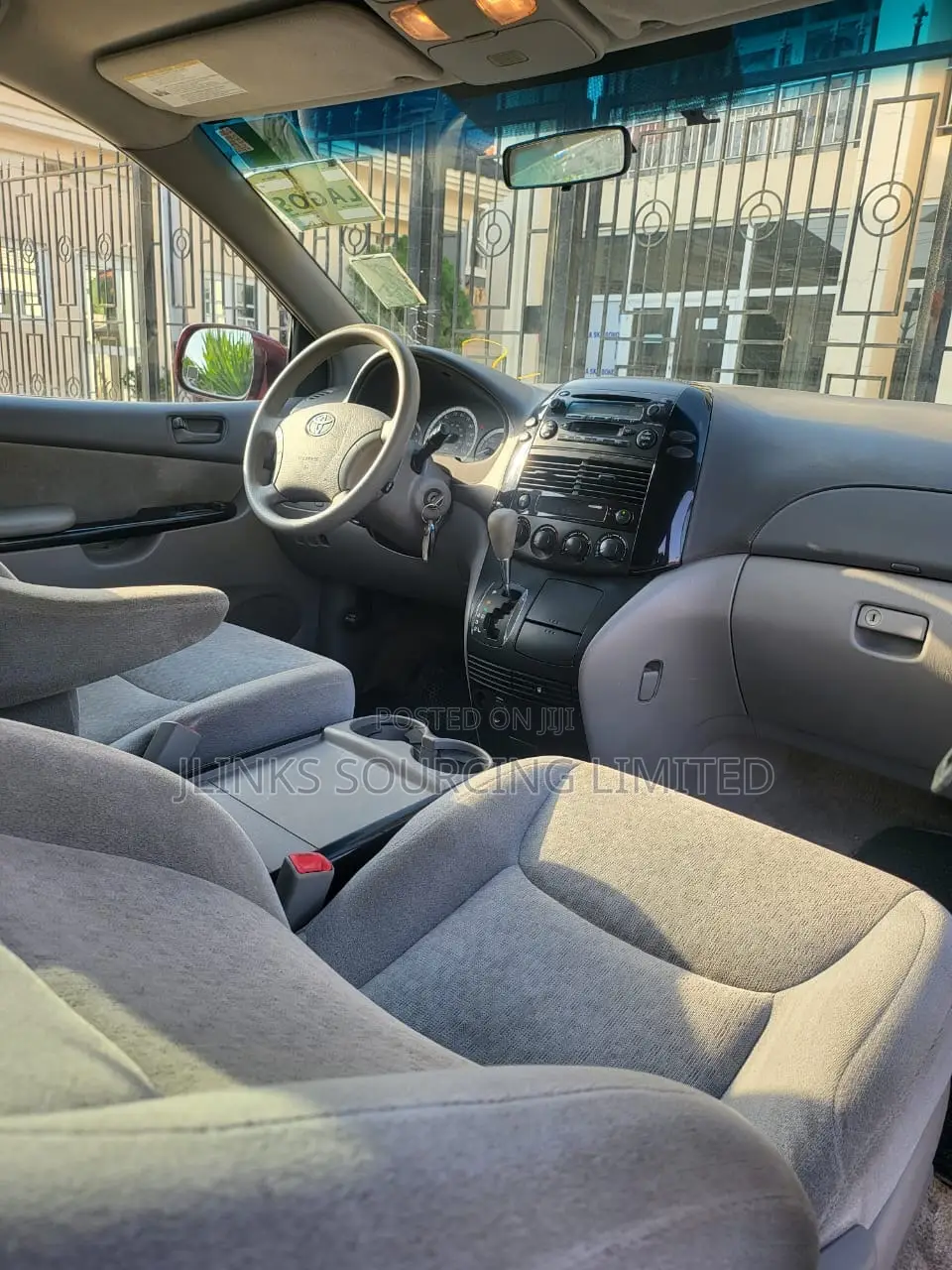 Toyota Sienna 2005 Red