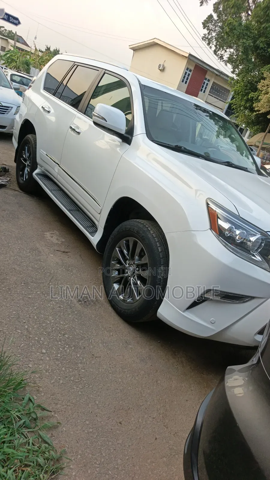 Lexus GX 460 Luxury 2016 White