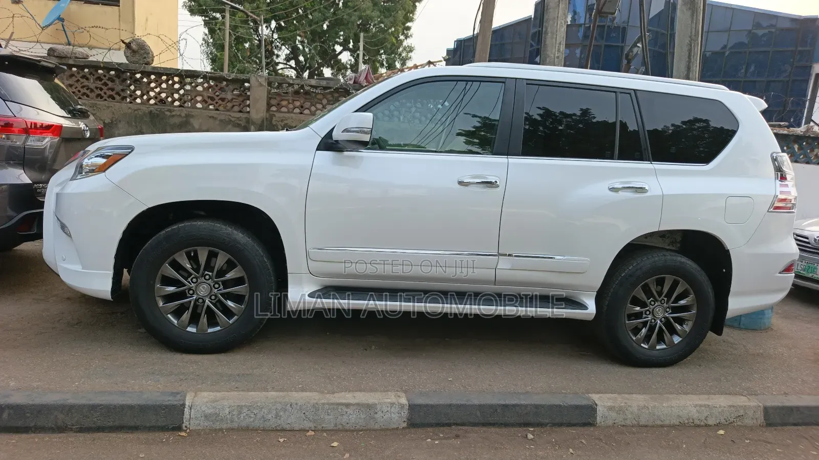 Lexus GX 460 Luxury 2016 White