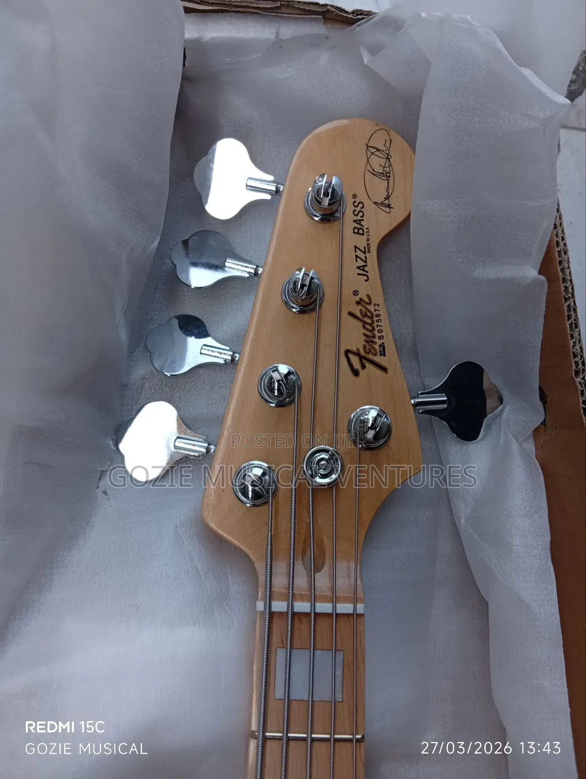 A Very High Quality Fender Jazz Bass Active Five Strings Blue Colour