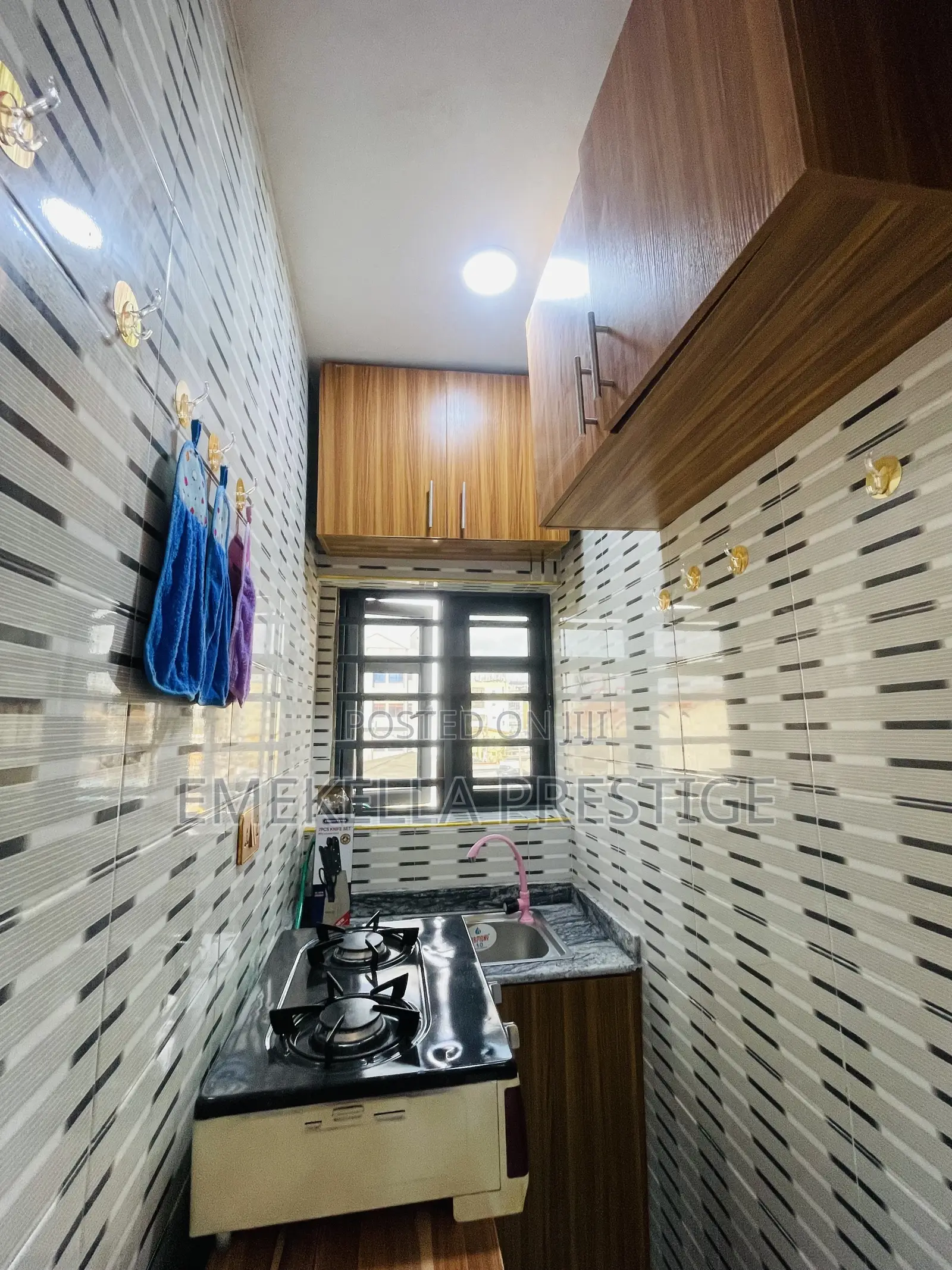1 Bedroom Room Apartment