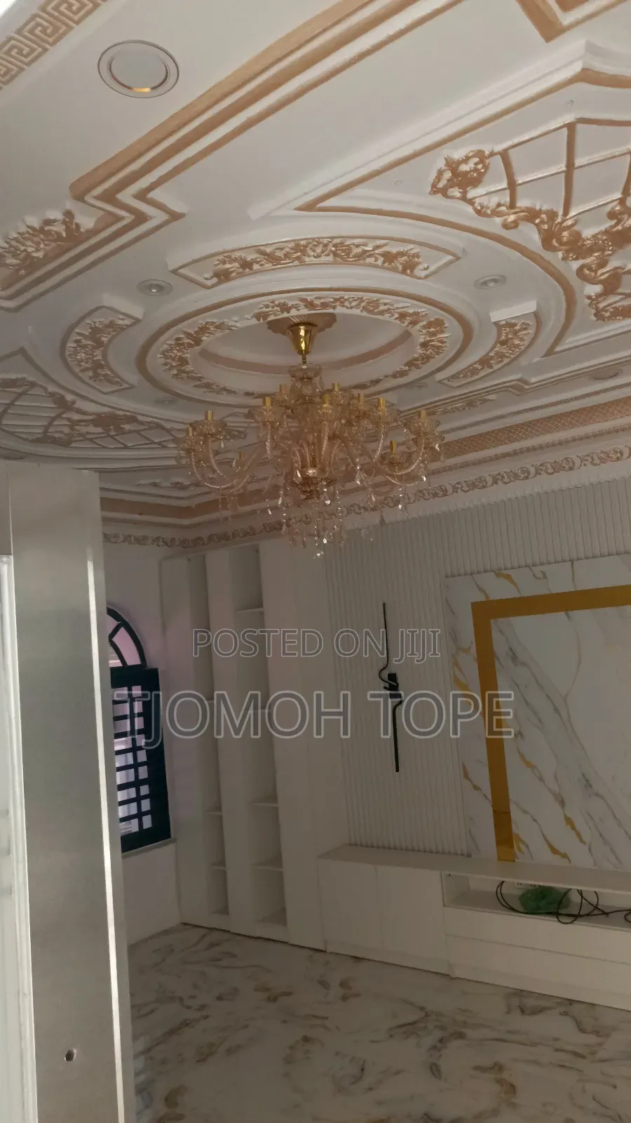 Pop Celine, Wall Screeding Tv Consoles and Pop Design