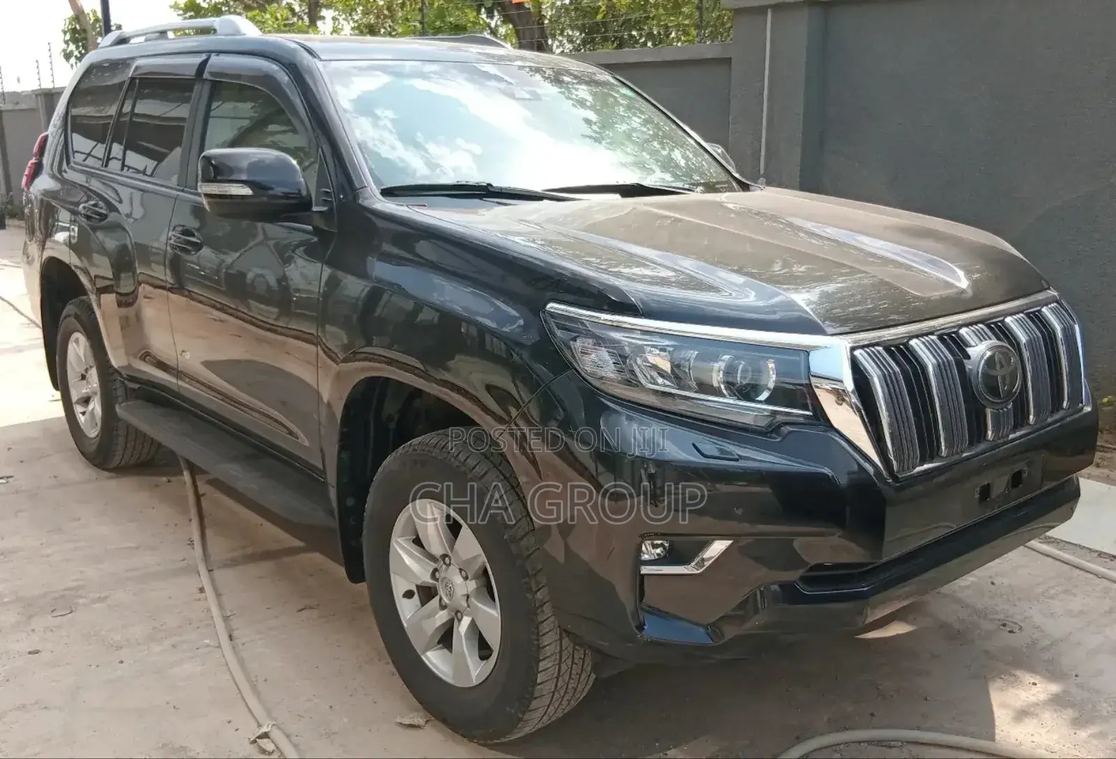 Toyota Land Cruiser Prado 2.7 2023 Black