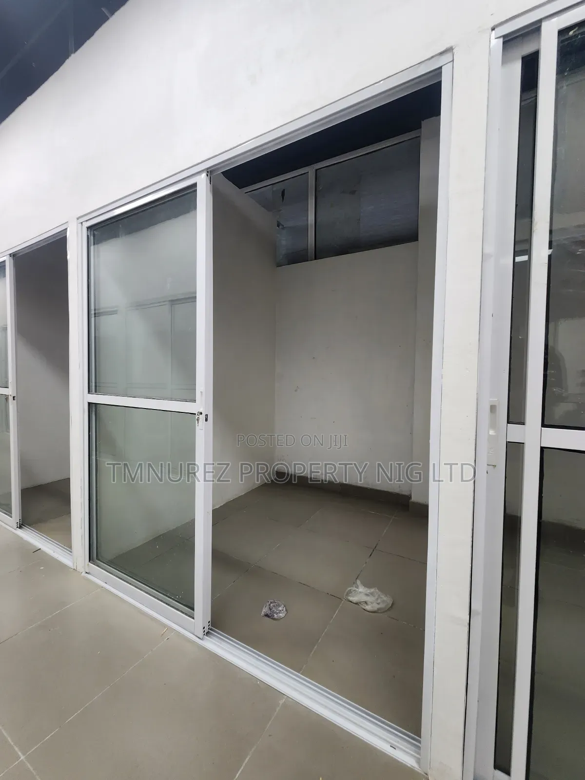 Shop Space for Phone Lekki Market