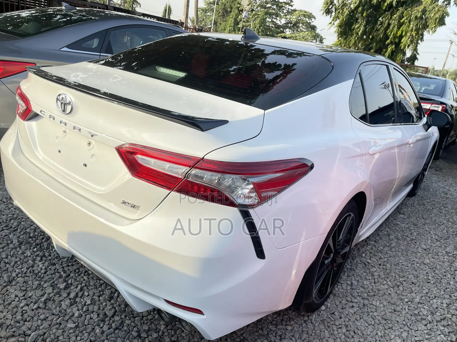 Toyota Camry XLE (2.5L 4cyl 8A) 2019 White