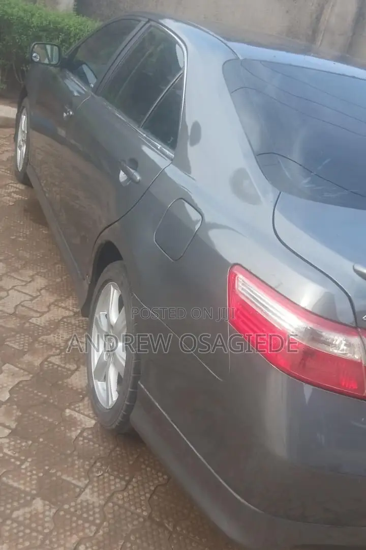Toyota Camry 2.4 SE 2008 Gray