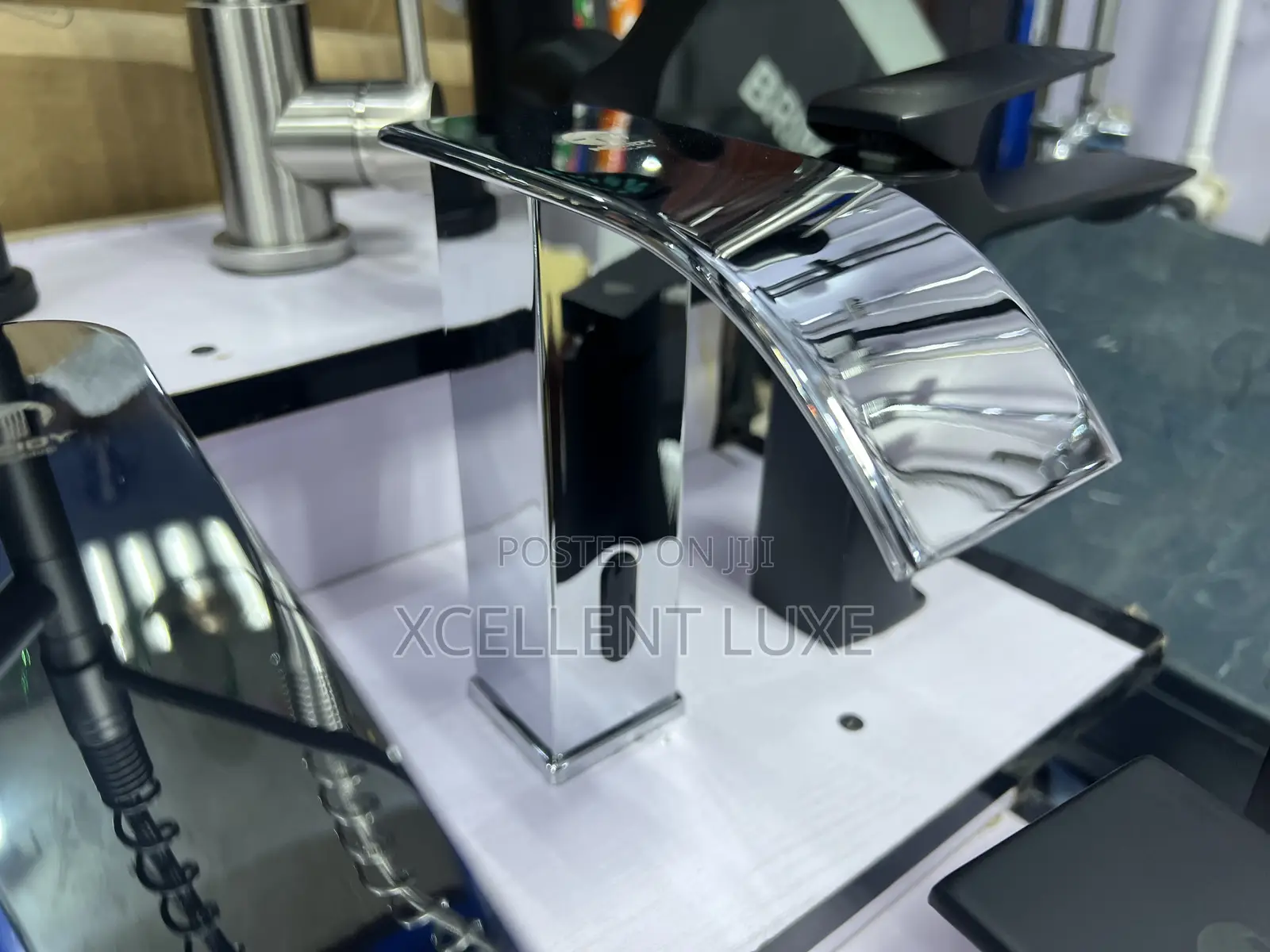 Sensor Basin Mixer Faucet (Touchless Faucet)