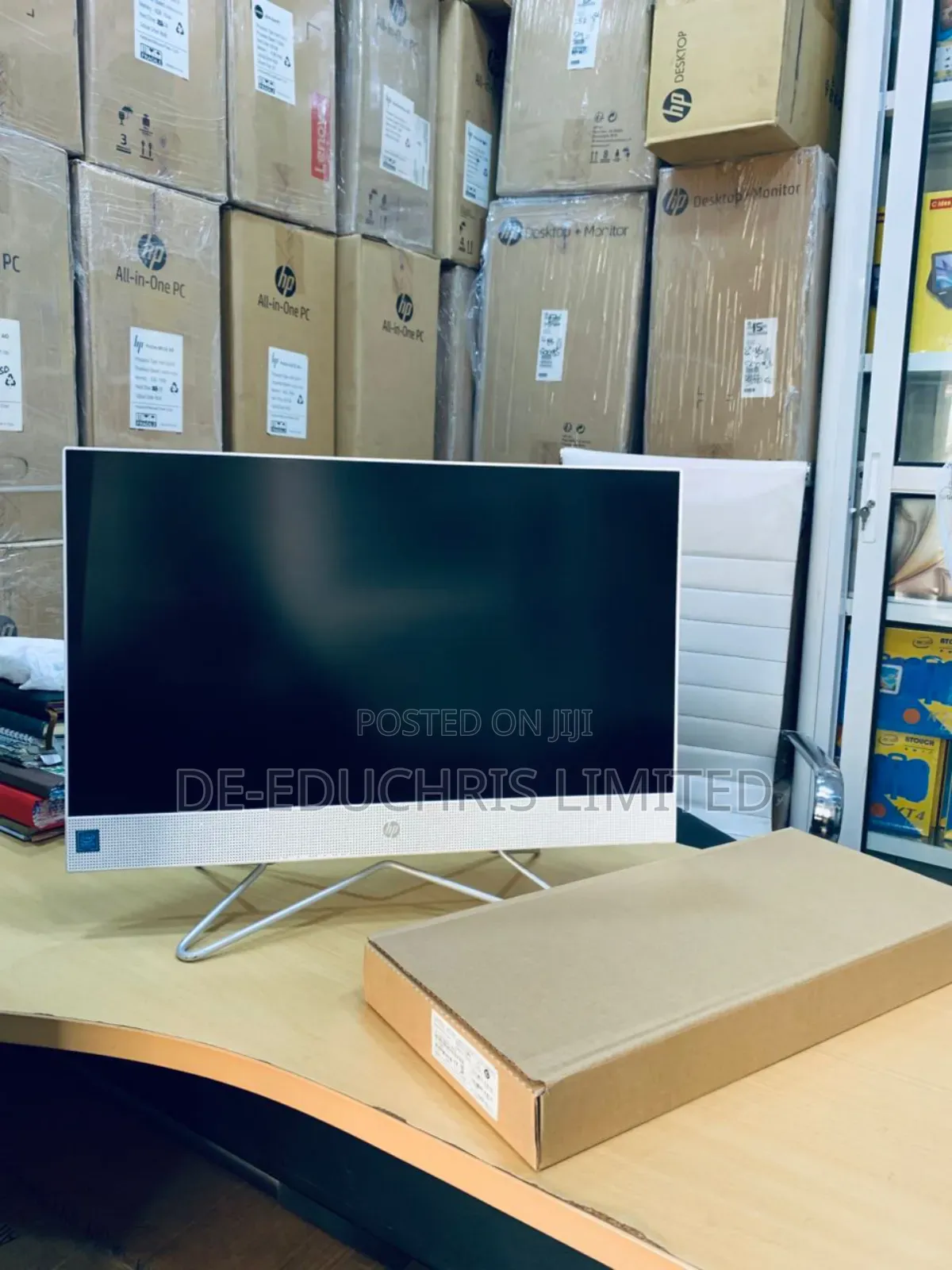 New Desktop Computer HP 200 G4 22 All-in-One 8GB Intel Core i5 HDD 1T