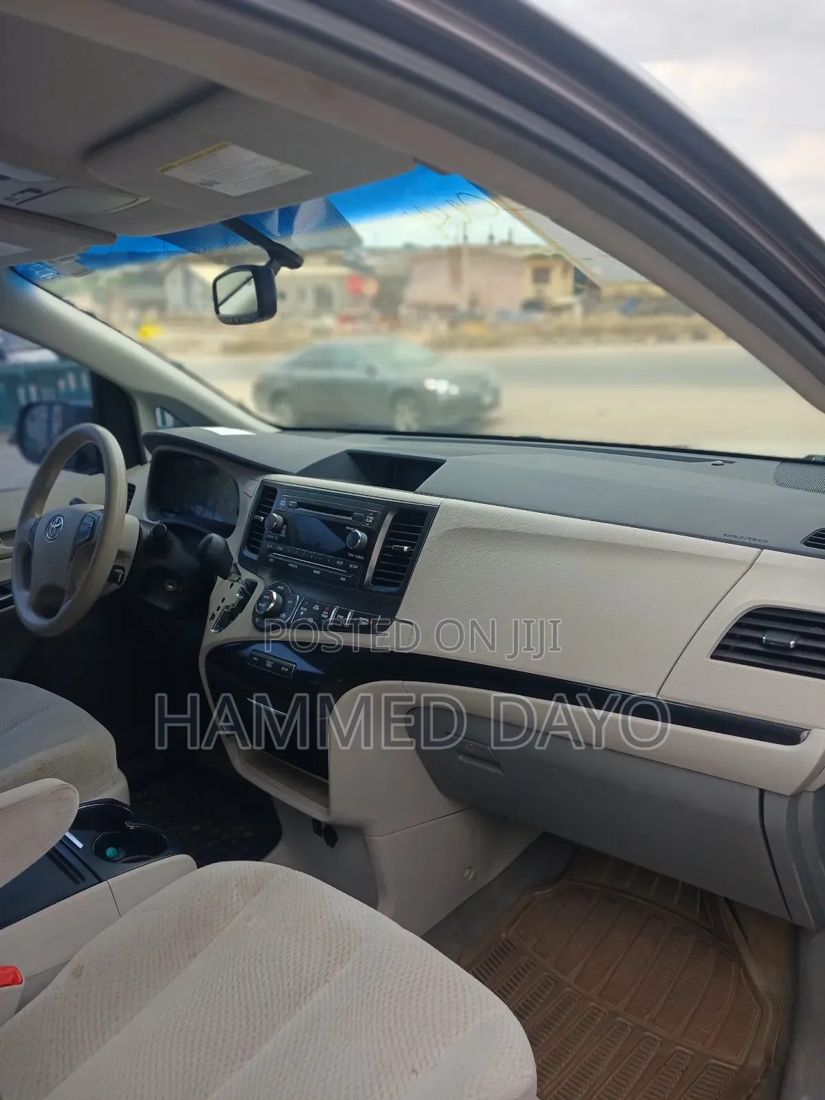 Toyota Sienna LE FWD 8-Passenger 2013 Gray