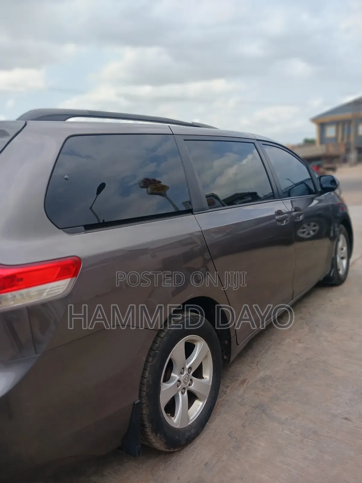 Toyota Sienna LE FWD 8-Passenger 2013 Gray