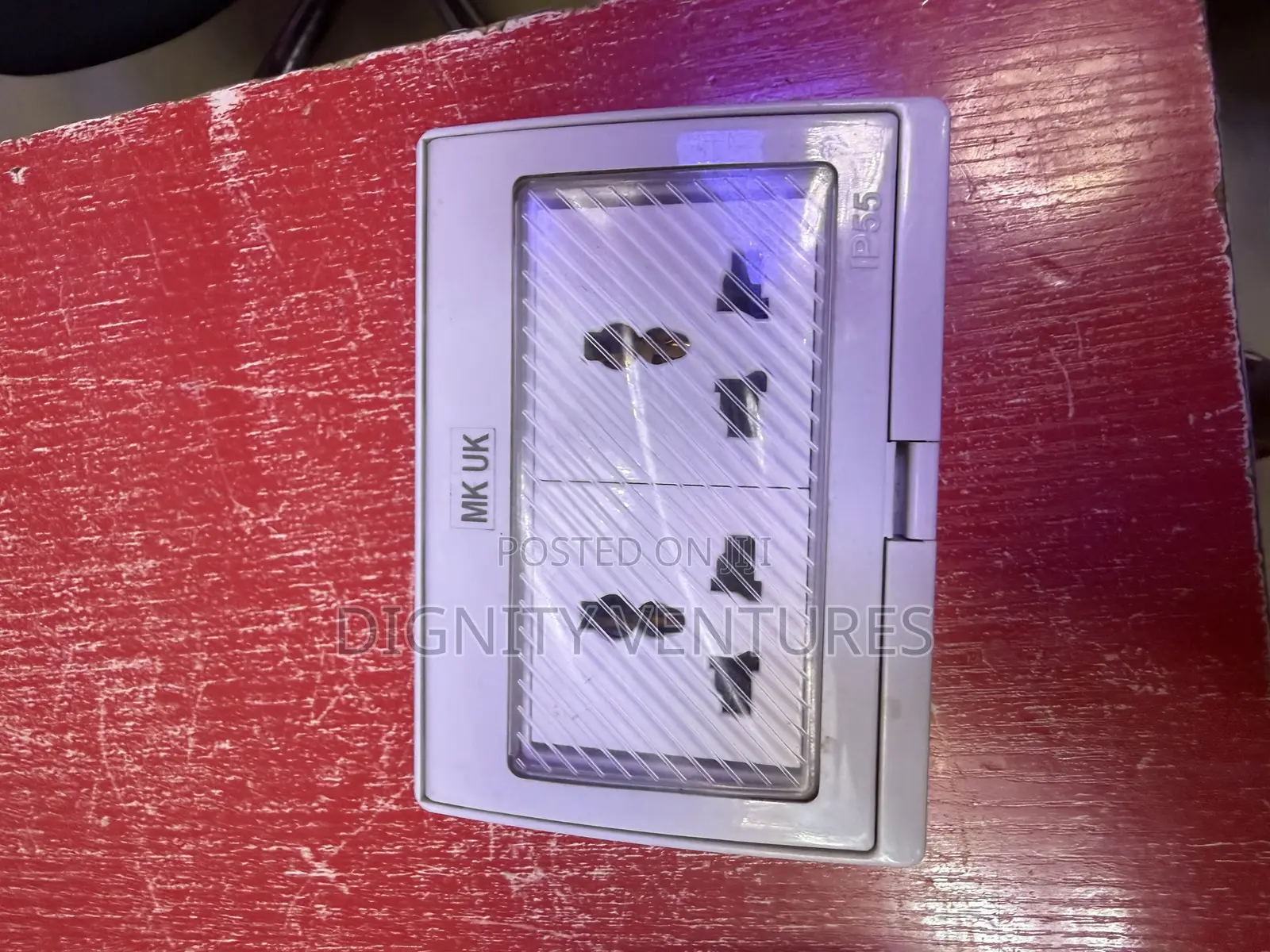 High Quality Double Waterproof Sockets