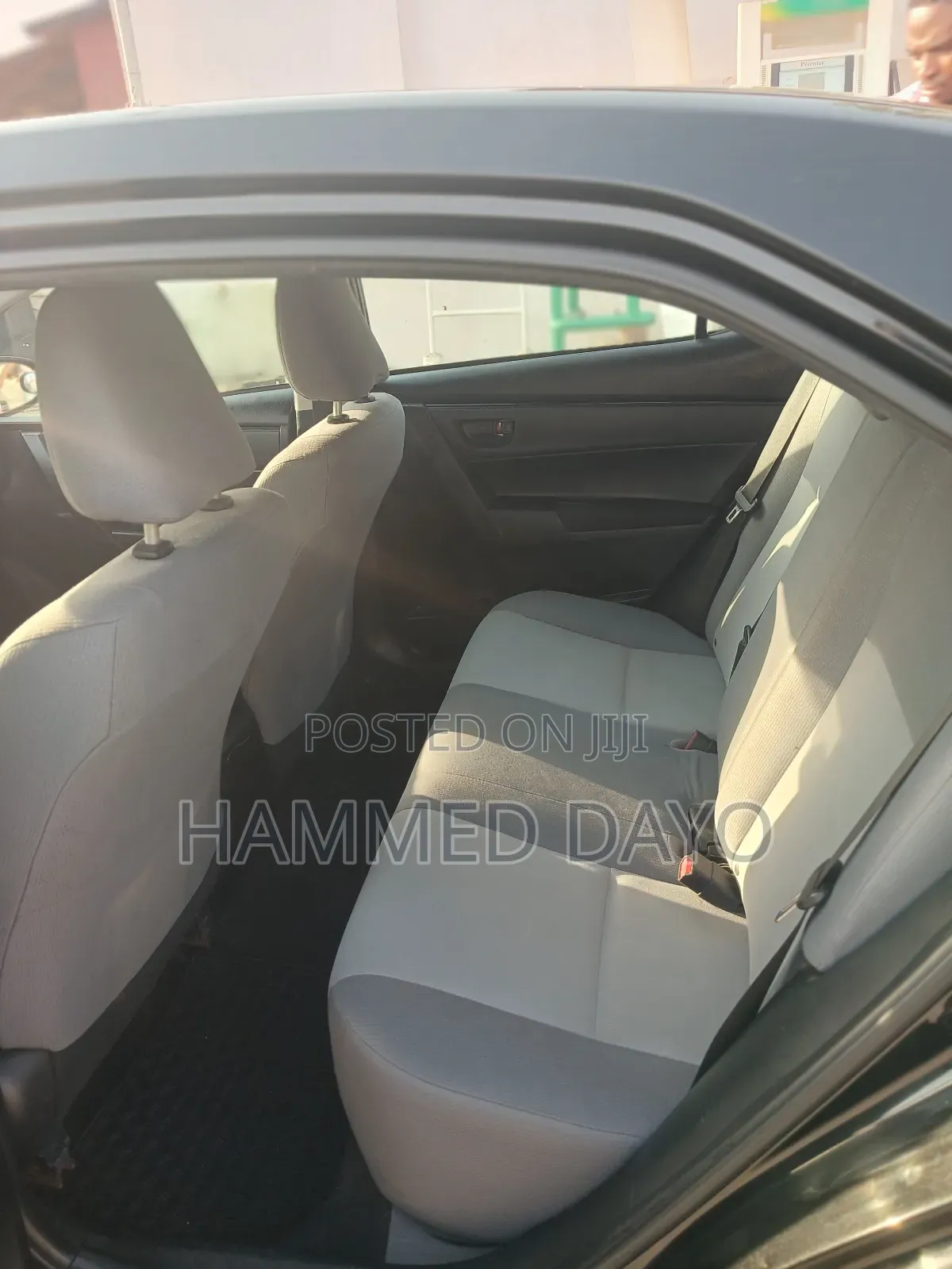 Toyota Corolla LE 4dr Sedan (1.8L 4cyl CVT) 2017 Black
