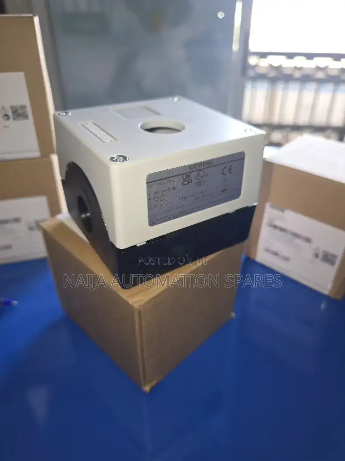 3su1801-0aa00-0ab1 | Siemens - Enclosure for Remote Controller 22mm