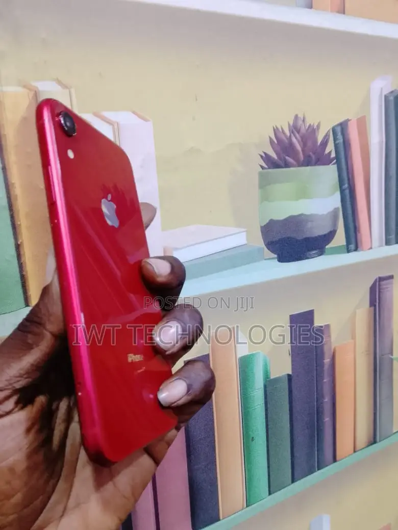 Apple iPhone XR 64 GB Red