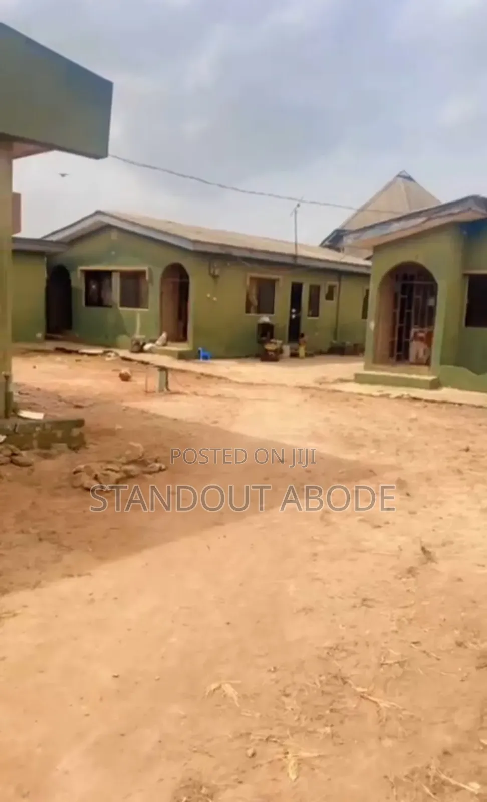 2bdrm Bungalow in In An Estate, Ipaja / Ipaja for sale