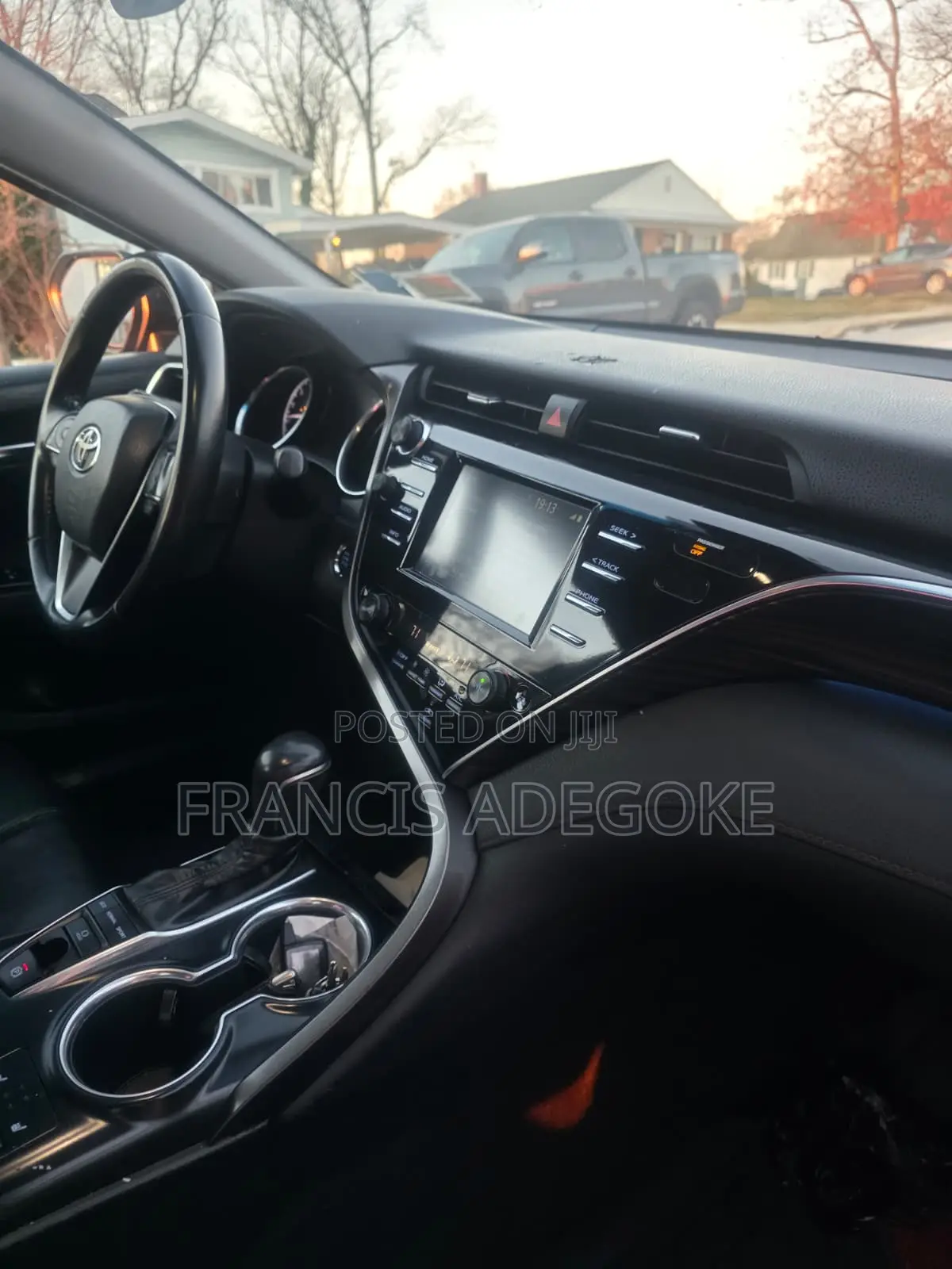 Toyota Camry XLE FWD (2.5L 4cyl 8AM) 2018 Blue