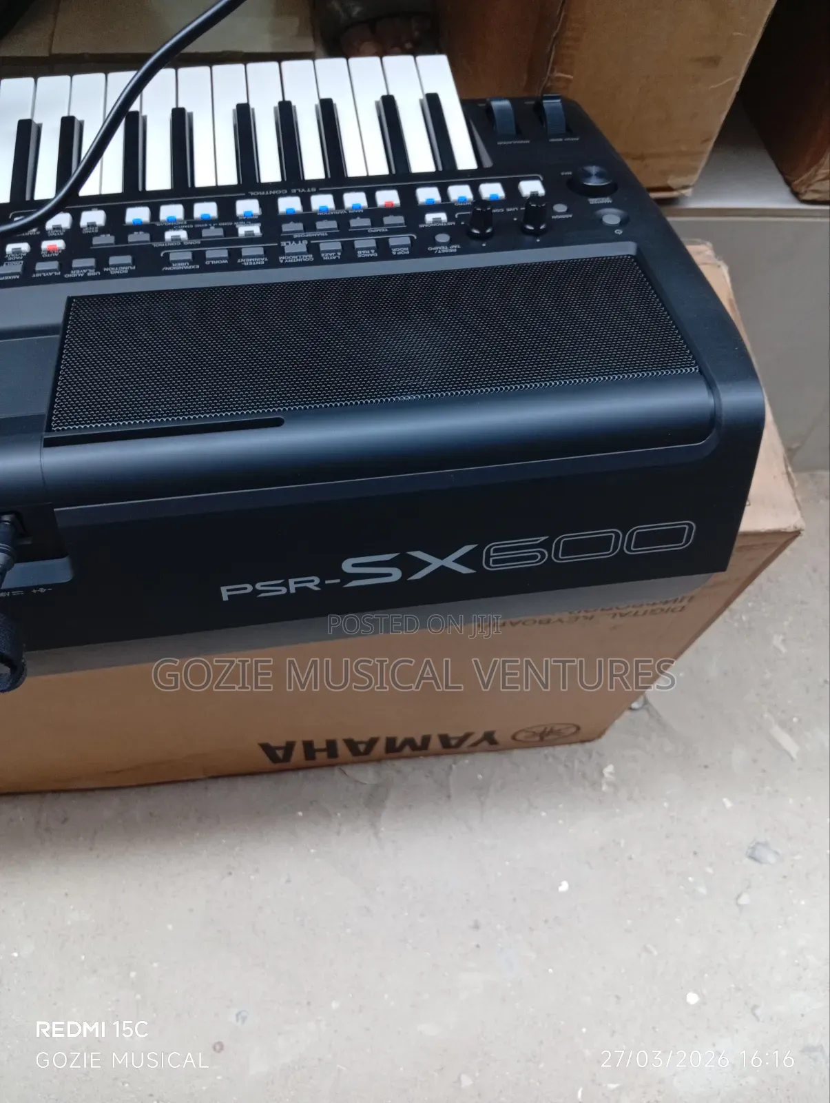 A Very High Quality Yamaha Keyboard PRS Sx 600 With Amazing Sound
