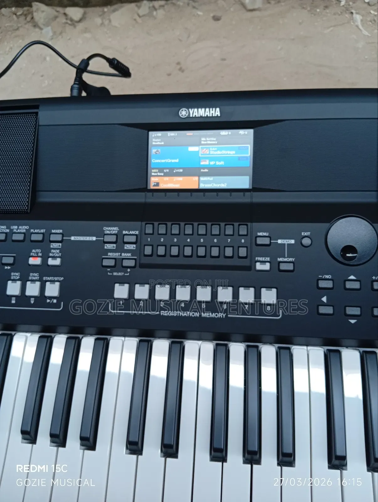 A Very High Quality Yamaha Keyboard PRS Sx 600 With Amazing Sound