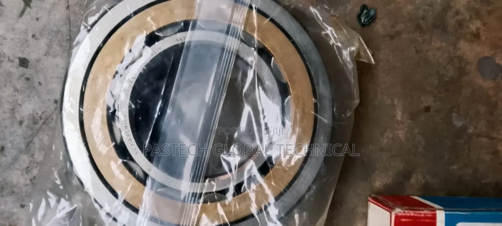 Skf Explorer Cylindrical Roller Bearing Nu318mc3.