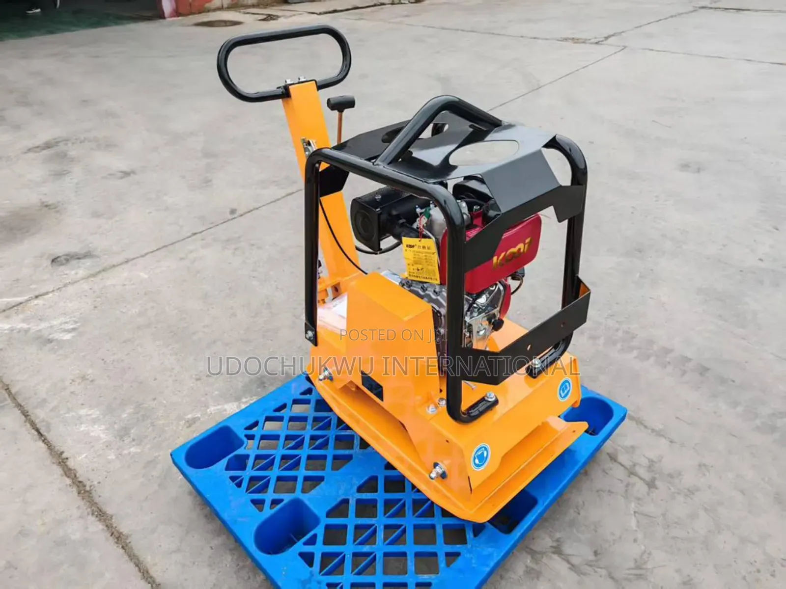 Reversible Plate Compactor Machine C-120