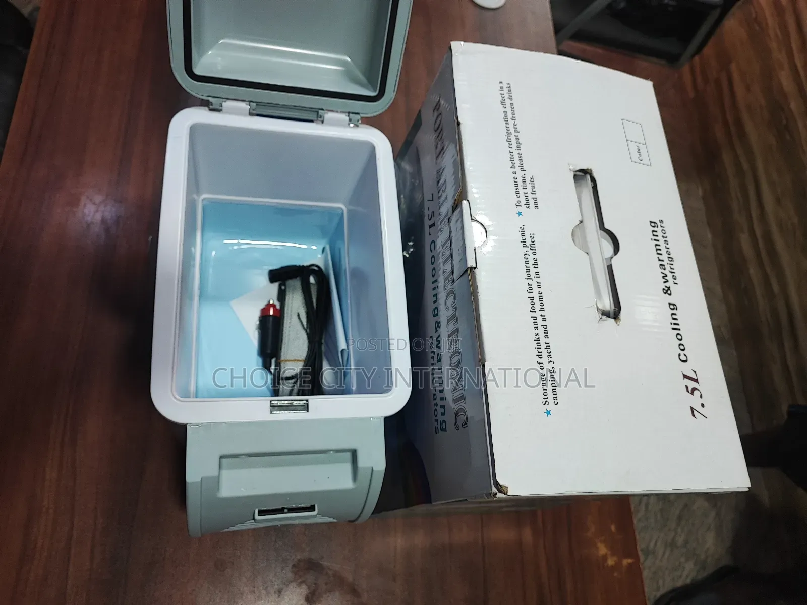 Portable Electronic 7.5l Cooling And Warming Refrigerator