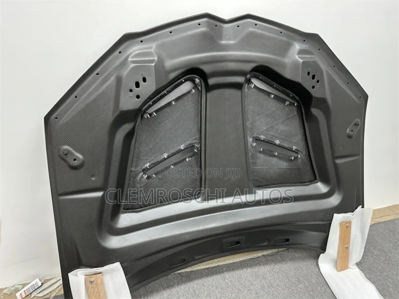 High Quality Certified Brand New Mansory Bonnet Lamborghini Urus