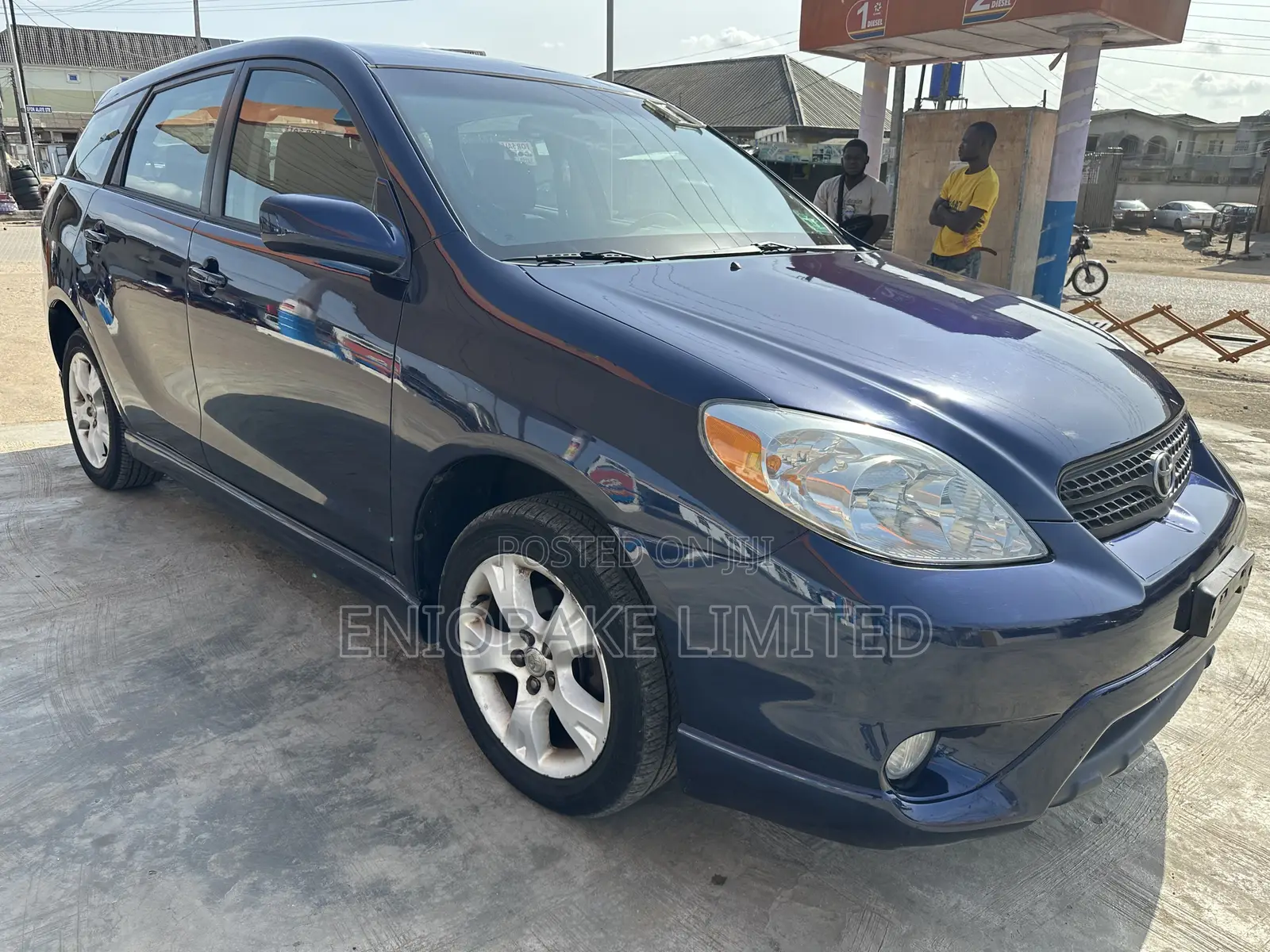 Toyota Matrix XRS Hatchback FWD (1.8L 4cyl 6M) 2006 Blue