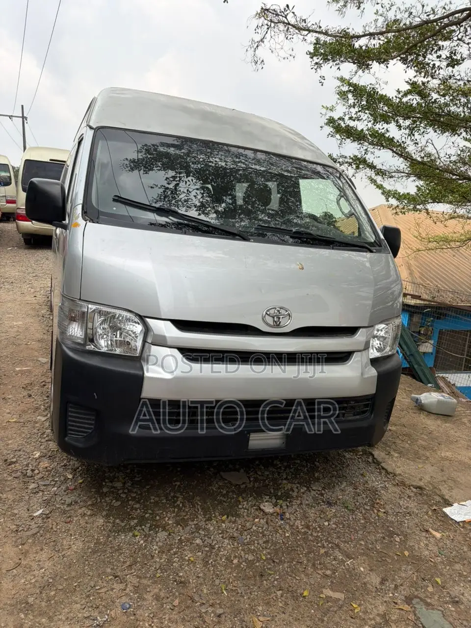 Toyota HiAce 2013 Silver
