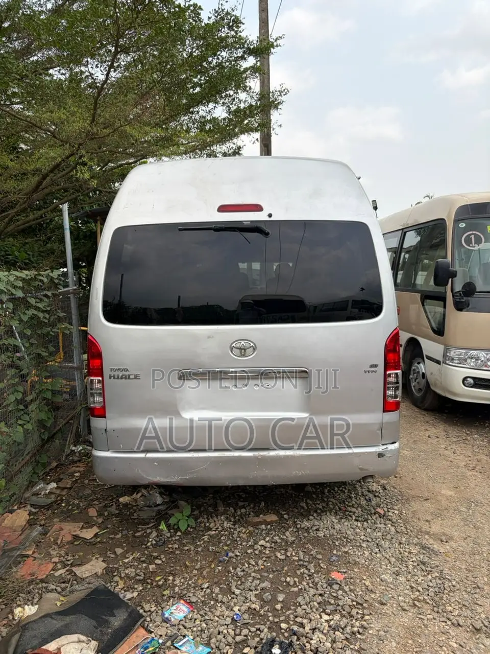 Toyota HiAce 2013 Silver