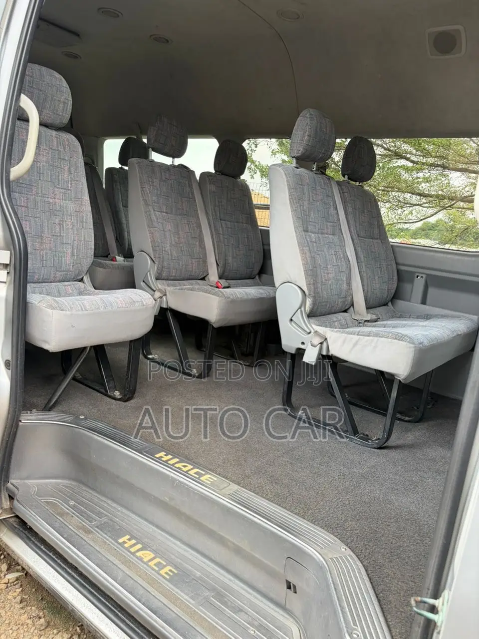 Toyota HiAce 2013 Silver