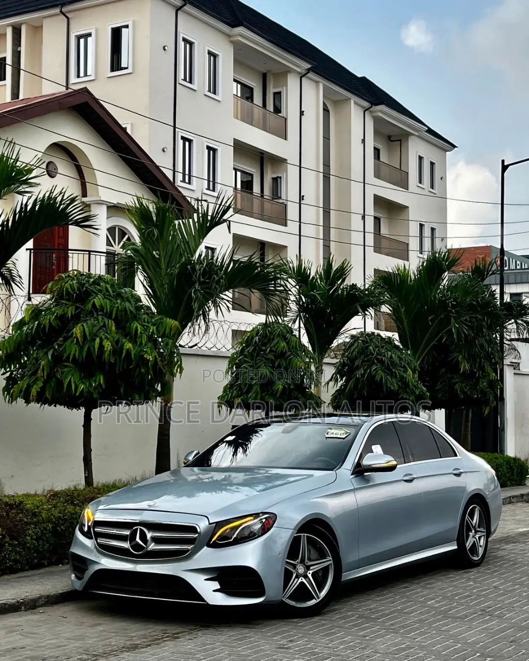 Mercedes-Benz E300 4Matic AWD Sedan (2.0L 4cyl 9A) 2017