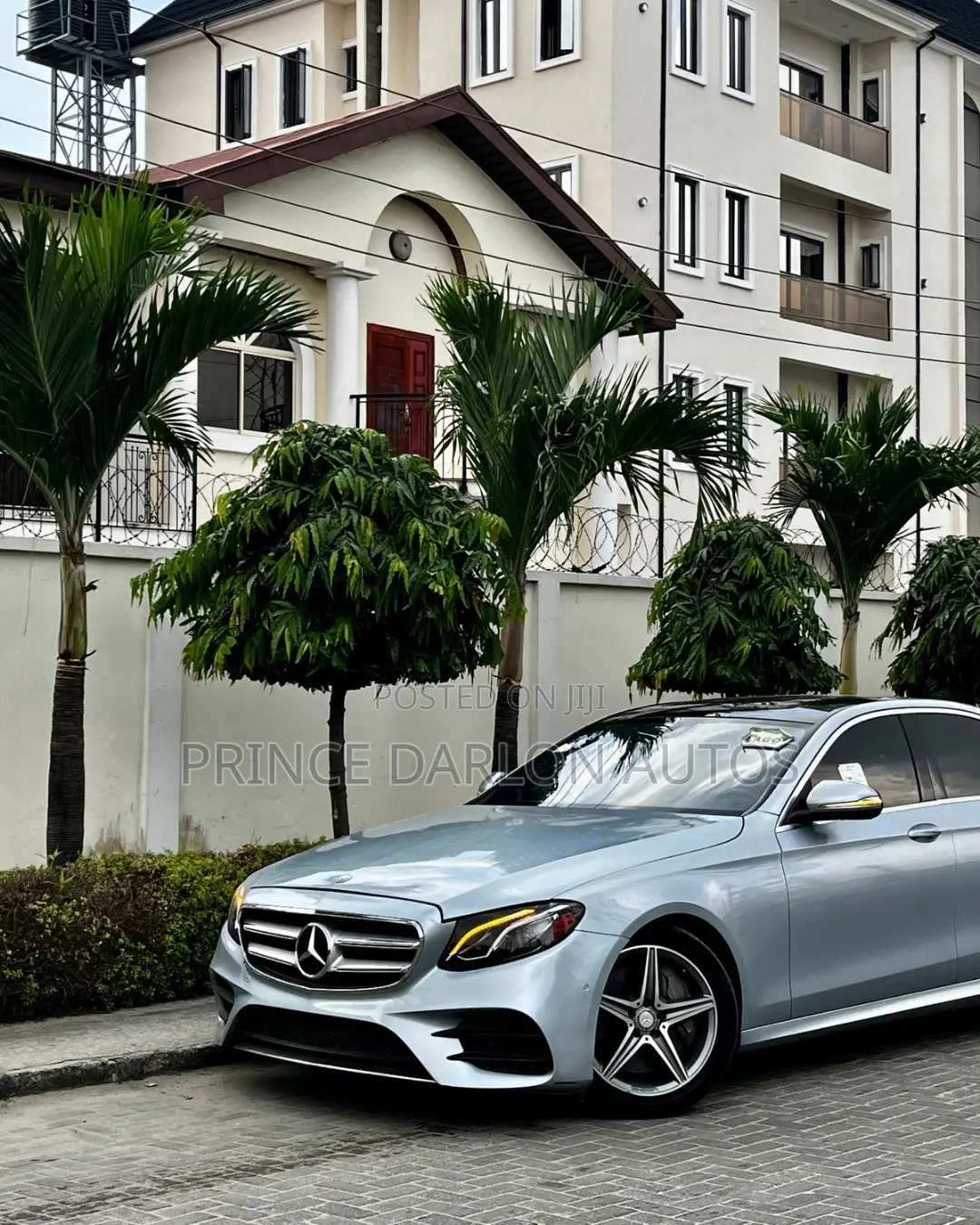 Mercedes-Benz E300 4Matic AWD Sedan (2.0L 4cyl 9A) 2017